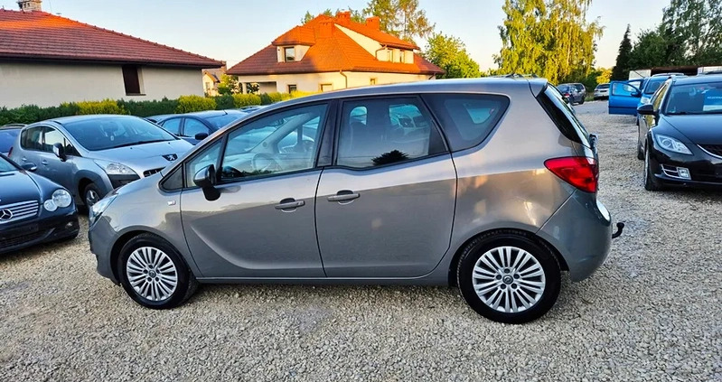 Opel Meriva cena 26500 przebieg: 190000, rok produkcji 2014 z Siemiatycze małe 781